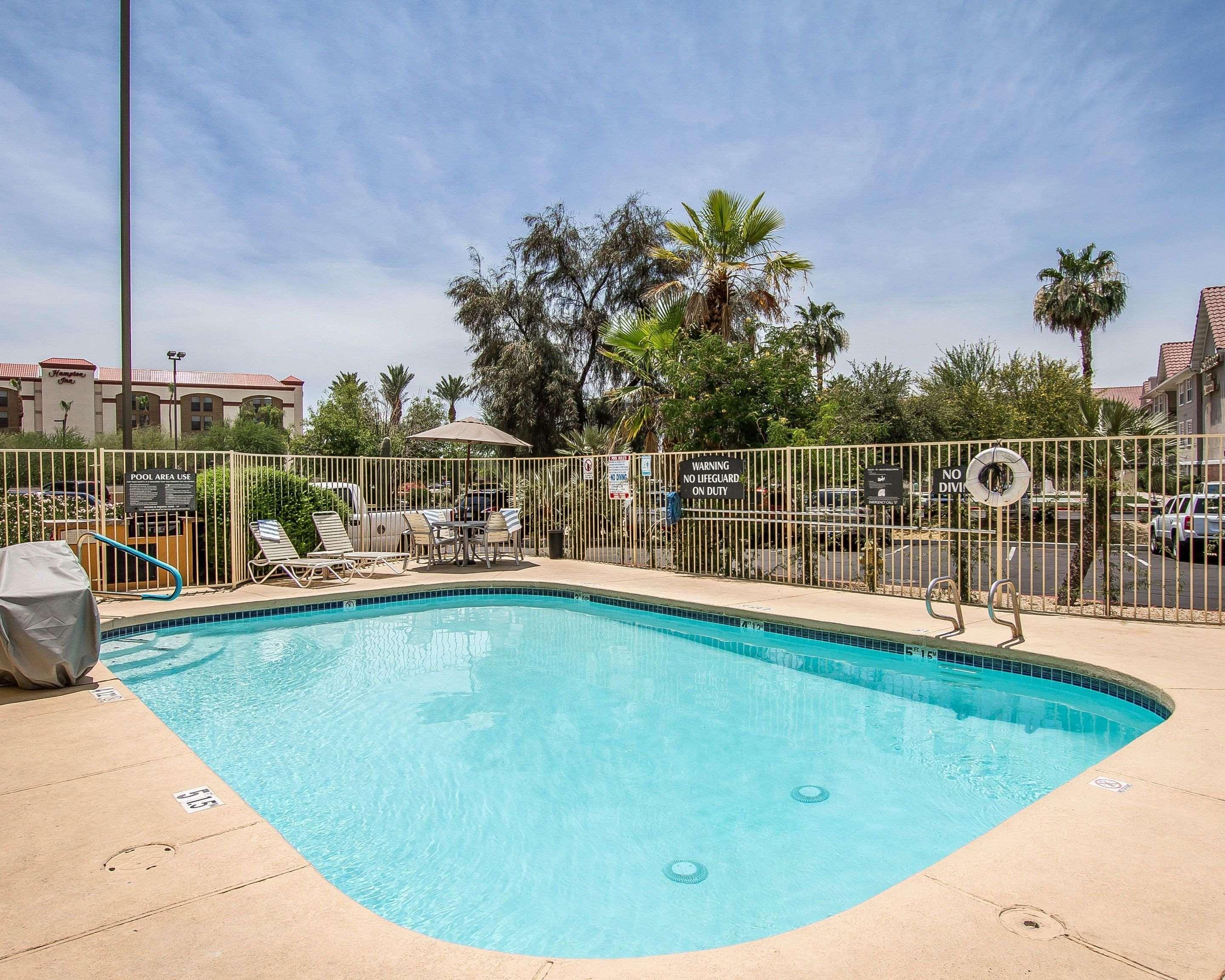 Comfort Suites Peoria Sports Complex Extérieur photo