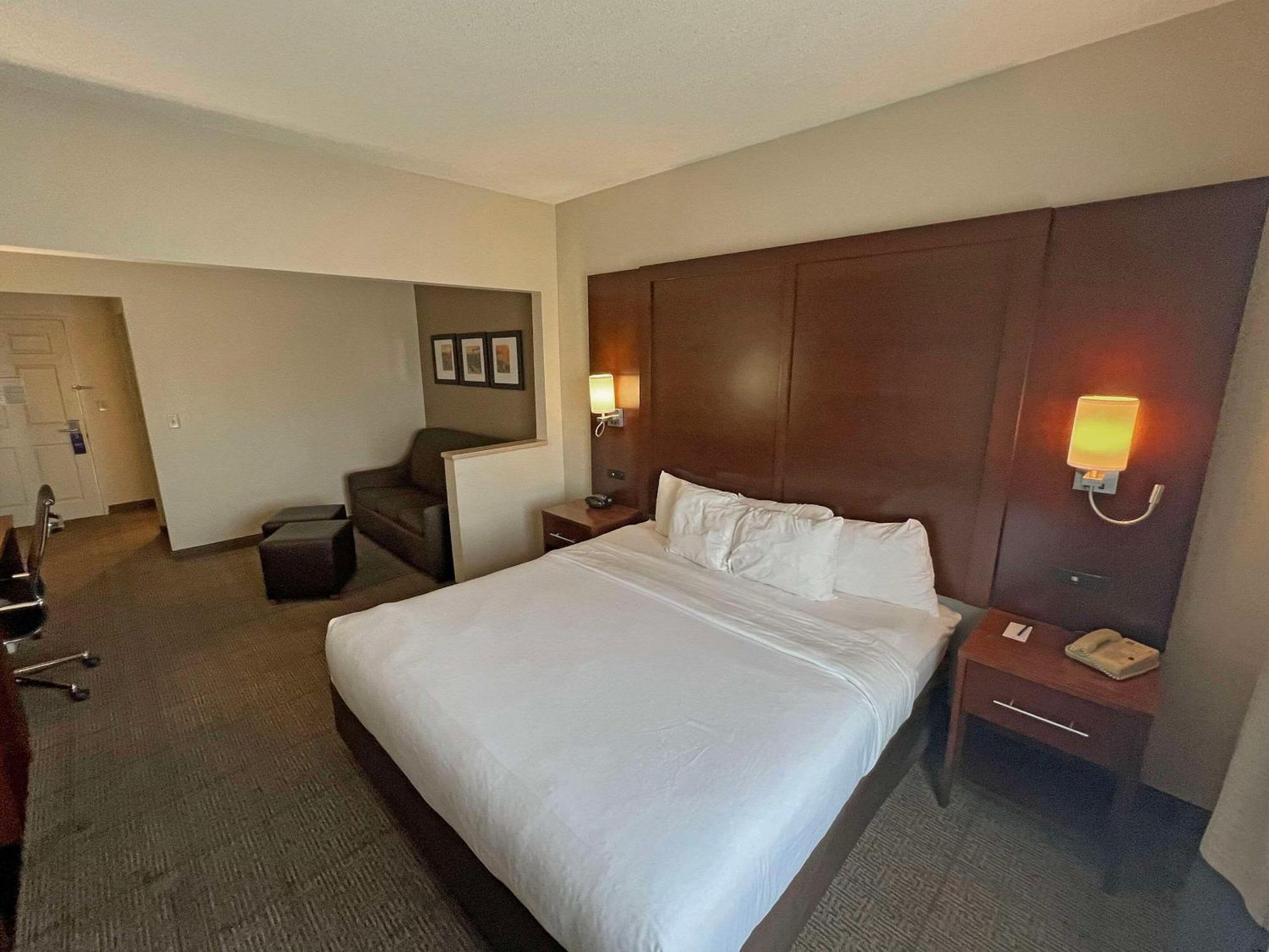 Comfort Suites Peoria Sports Complex Extérieur photo